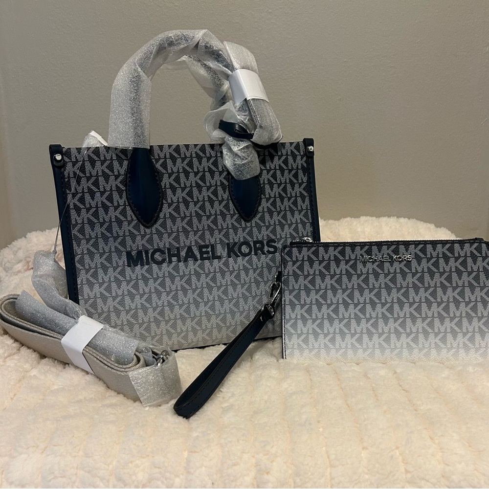 NWT..Michael Kors Mirella Small Ombre’
Signature Logo Crossbody Bag & Wallet - Picture 3 of 13